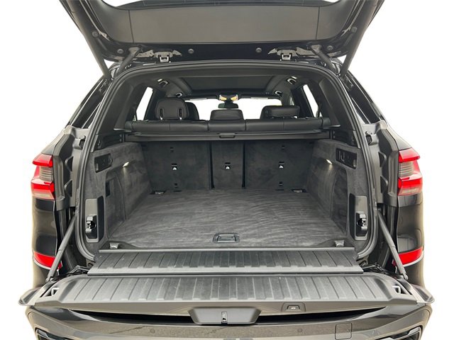 Used 2022 BMW X5 xDrive40i w/ M Sport Package image 18