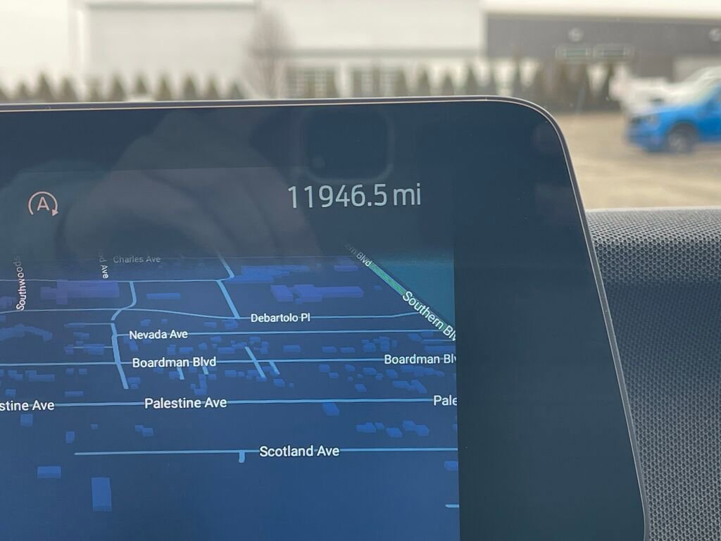 Certified 2025 Ford Expedition Active image 10