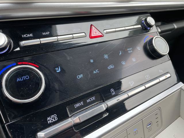 Used 2025 Hyundai Santa Fe SEL FWD image 8