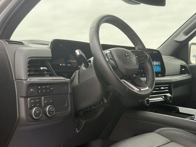 Used 2025 Chevrolet Tahoe Z71 AWD/4WD image 13