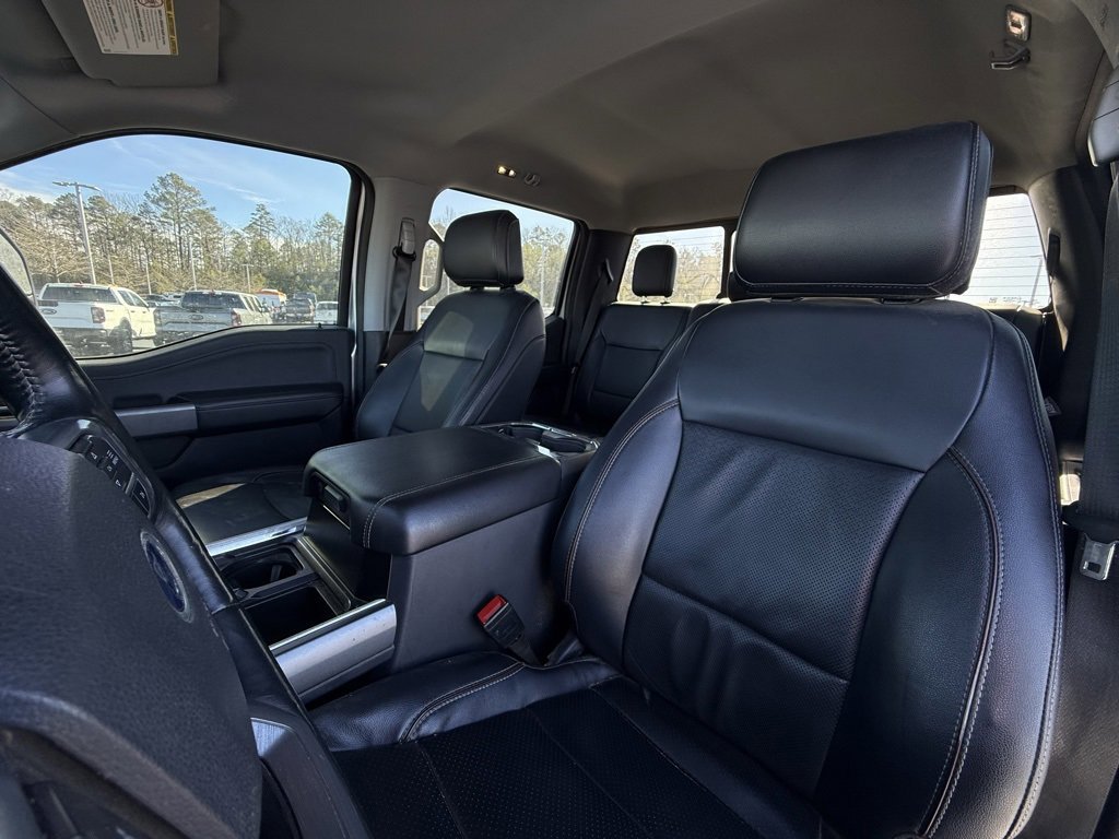Certified 2023 Ford F250 Lariat w/ Black Appearance Package image 22