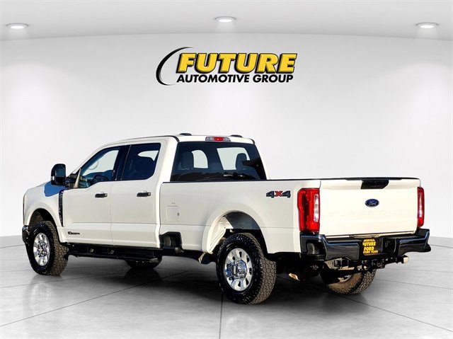 Certified 2024 Ford F350 XLT image 3