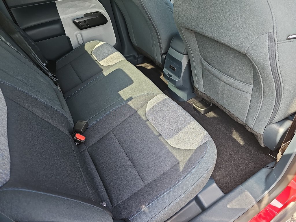 Certified 2025 Ford Maverick XLT FWD image 11