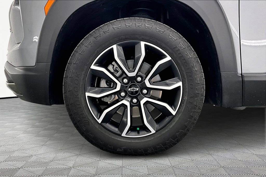 Used 2024 Chevrolet TrailBlazer ACTIV image 11