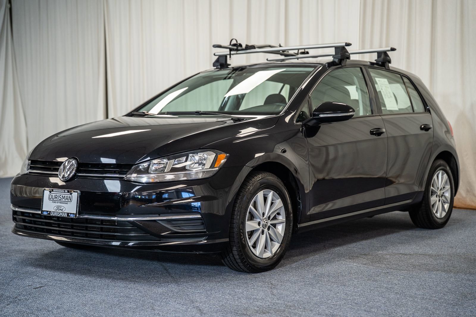 Used 2018 Volkswagen Golf SE FWD image 3