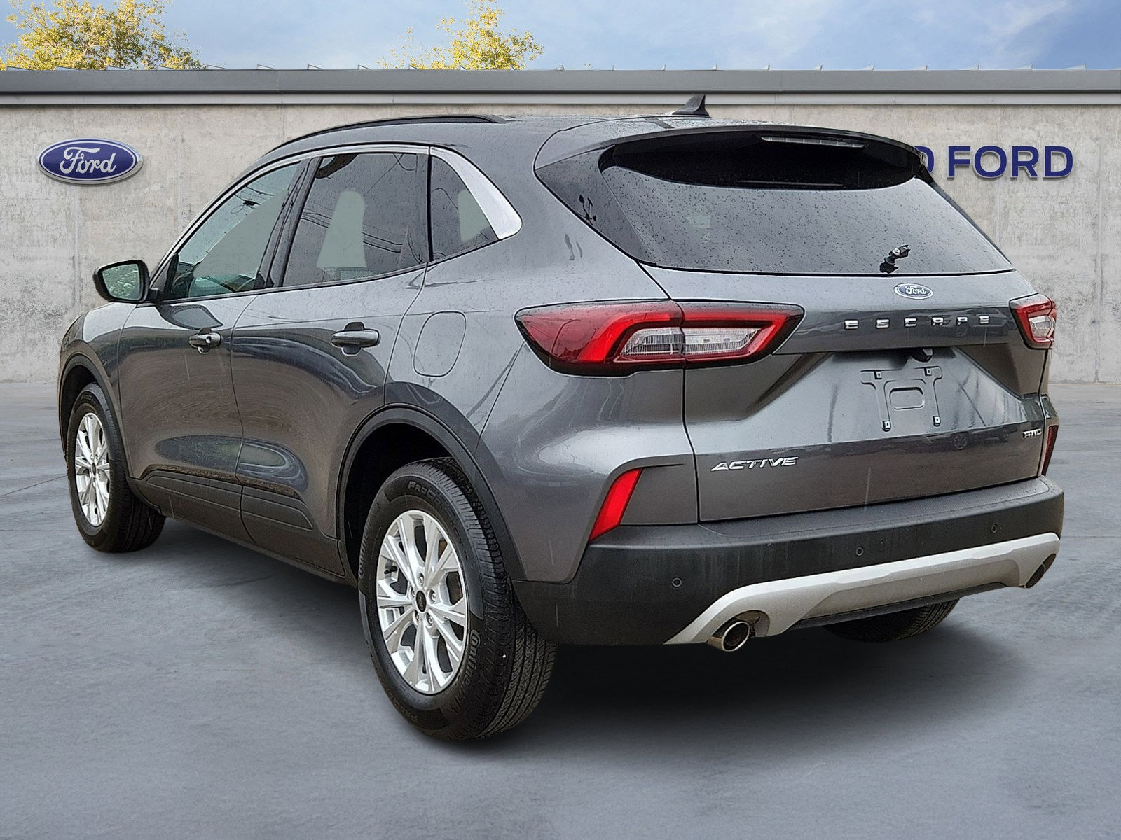 Certified 2023 Ford Escape Active w/ Tech Pack #2 AWD/4WD image 4