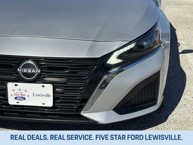 Used 2024 Nissan Altima 2.5 SV image 8