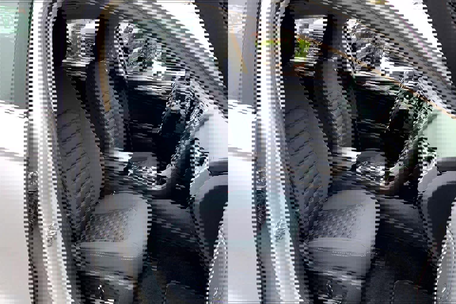 Certified 2019 Ford Fusion SE image 9