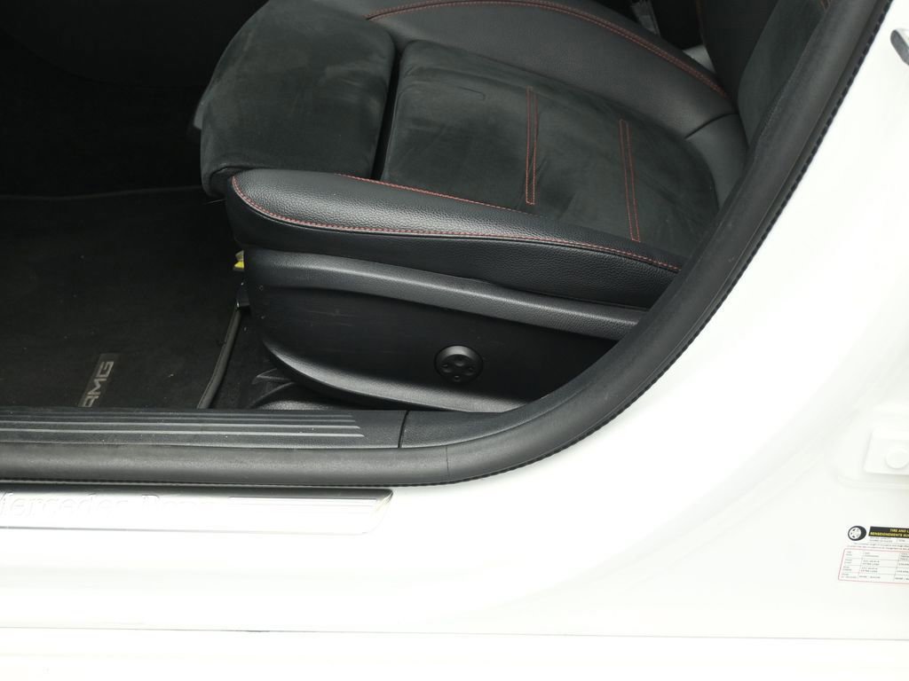 Used 2024 Mercedes-Benz CLA 250 image 36