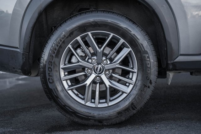 Used 2024 Nissan Rogue S image 20