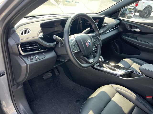 Used 2024 Buick Envista Sport Touring w/ Convenience I Package FWD image 16