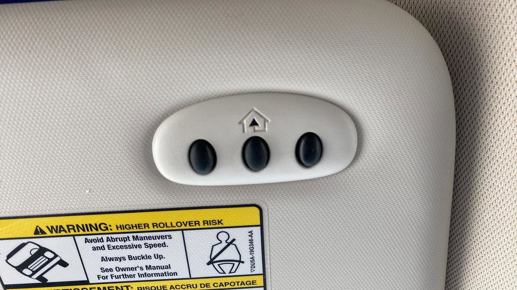 Certified 2017 Ford Escape Titanium image 36