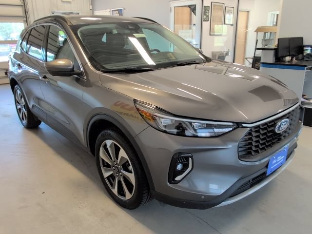 Certified 2023 Ford Escape Platinum AWD/4WD image 7