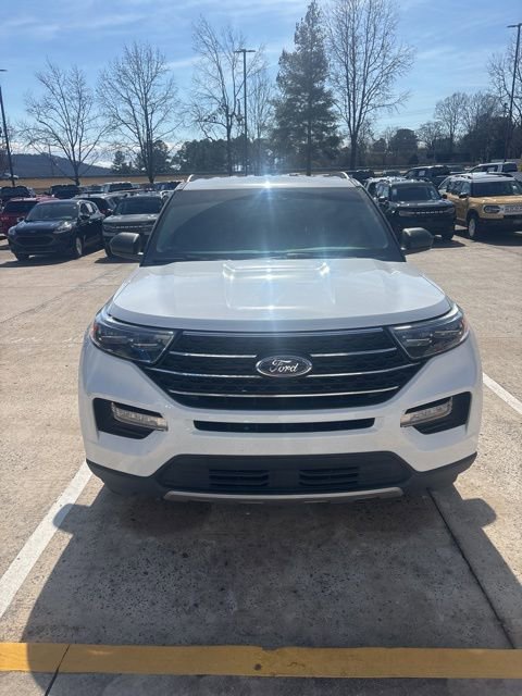 Certified 2021 Ford Explorer XLT w/ Equipment Group 202A image 2