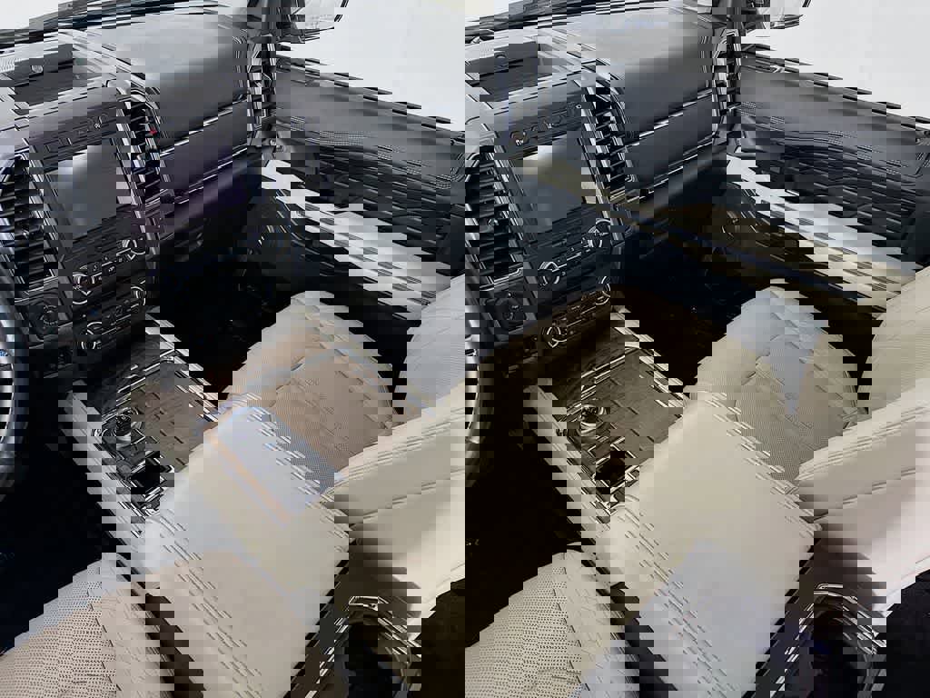 Certified 2018 Ford Expedition Platinum image 11