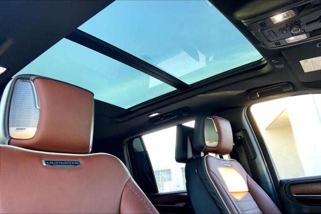 Used 2024 GMC Yukon XL Denali Ultimate image 13