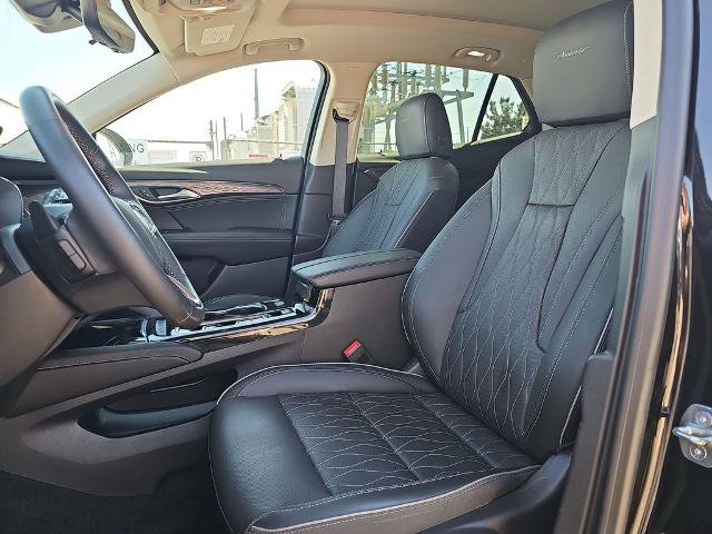 Used 2021 Buick Envision Avenir w/ Technology Package II AWD/4WD image 15