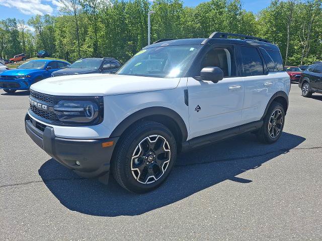 Certified 2025 Ford Bronco Sport Outer Banks w/ Outer Banks Tech Package+ AWD/4WD image 3
