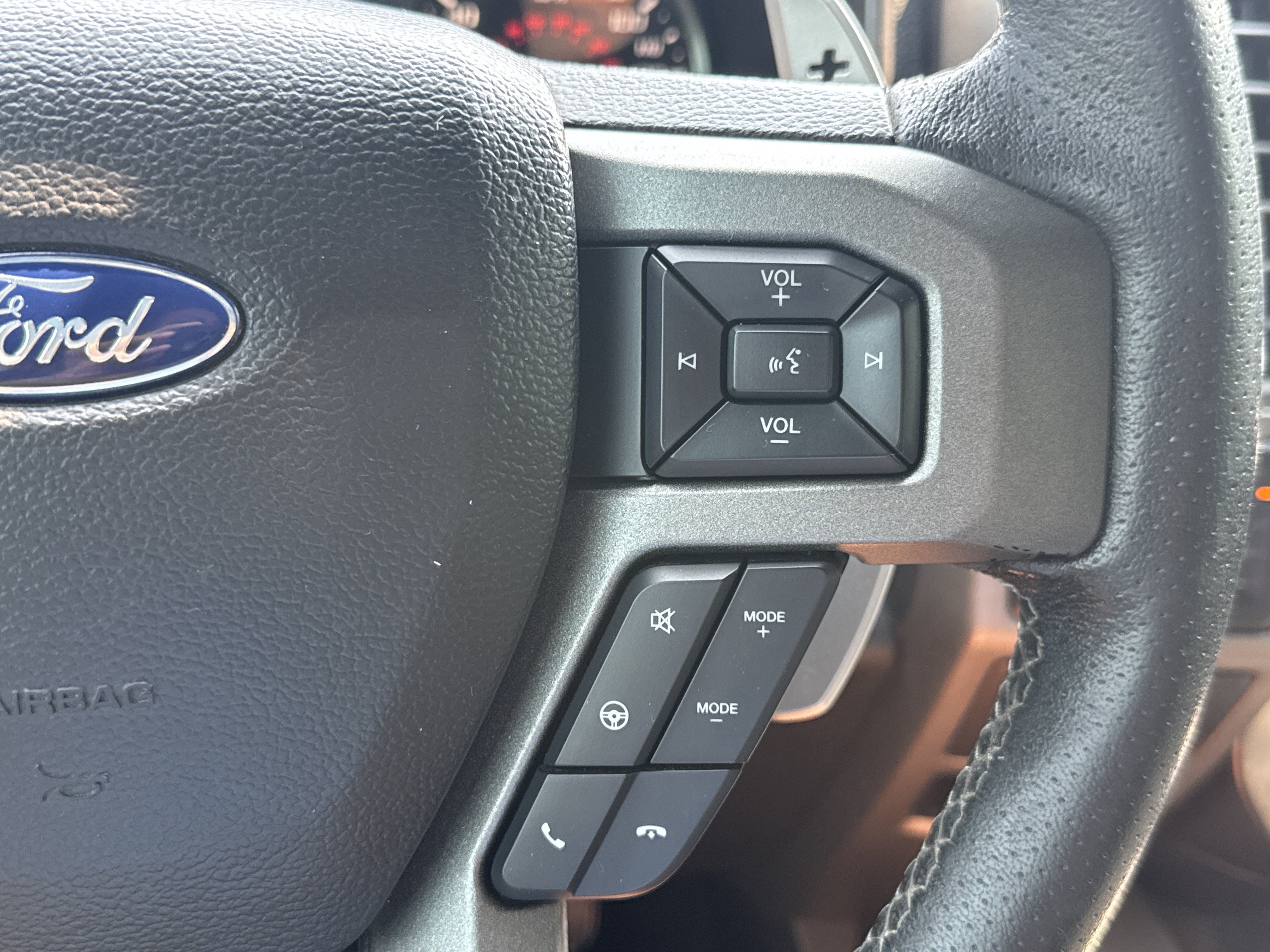 Certified 2019 Ford F150 Raptor w/ Equipment Group 802A Luxury AWD/4WD image 17