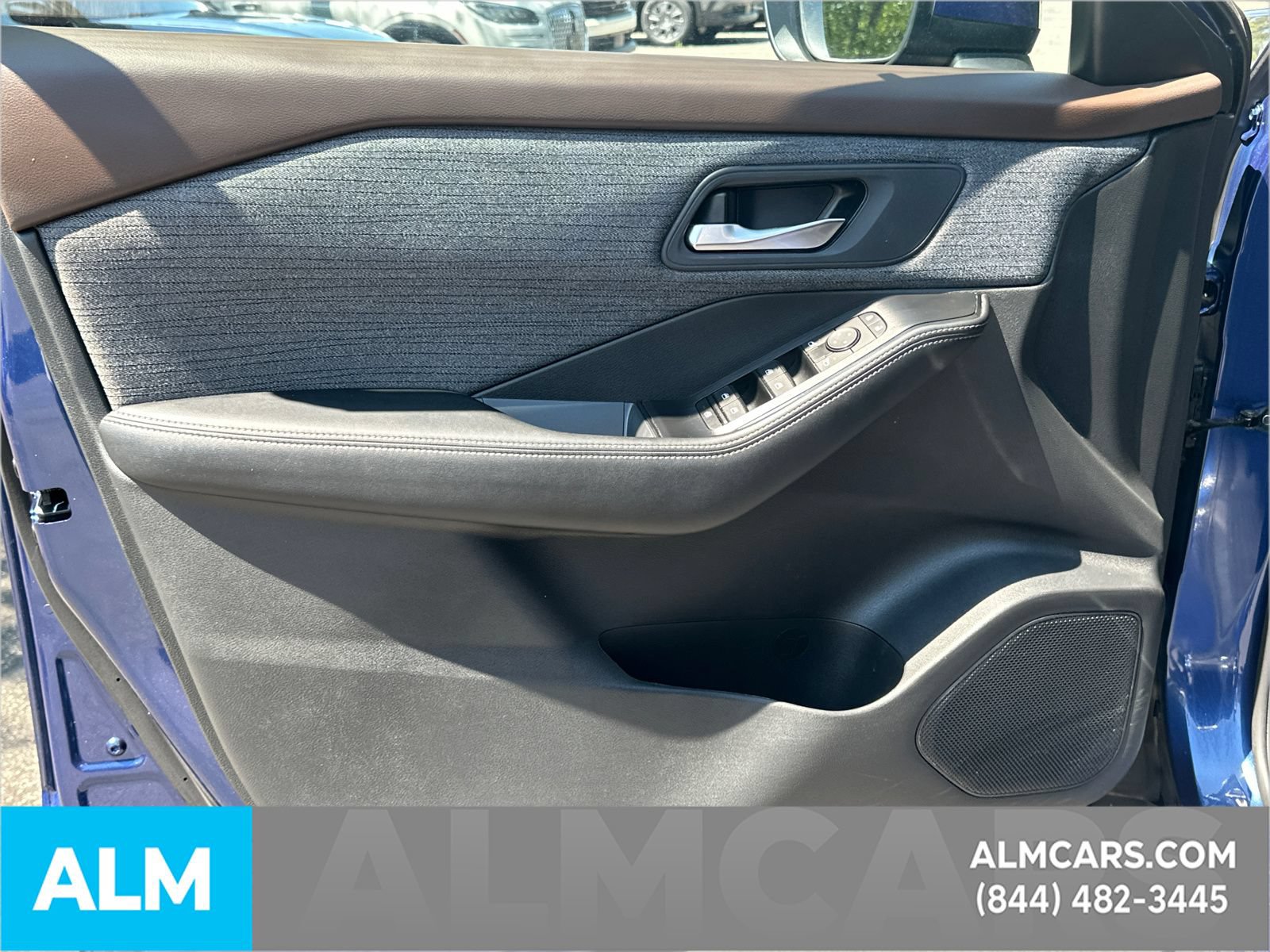 Used 2023 Nissan Rogue SV AWD/4WD image 11