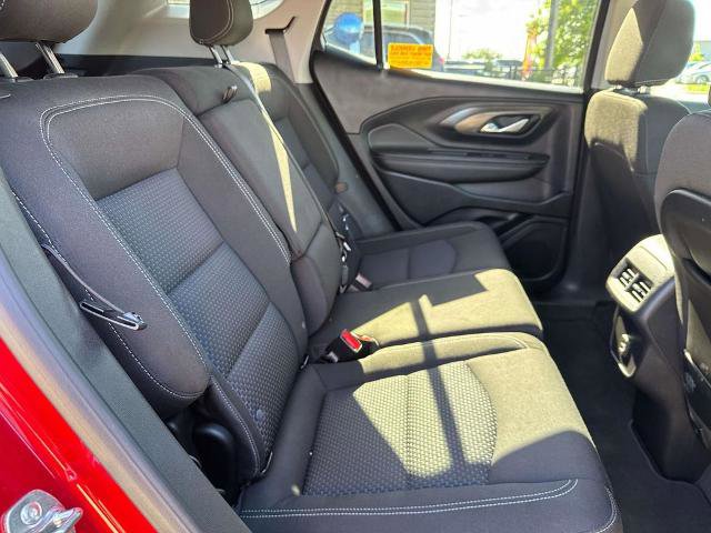 Used 2024 GMC Terrain SLE FWD image 12