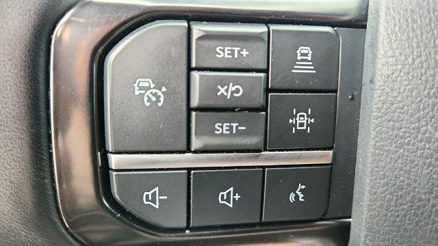 Certified 2023 Ford Expedition Platinum image 31