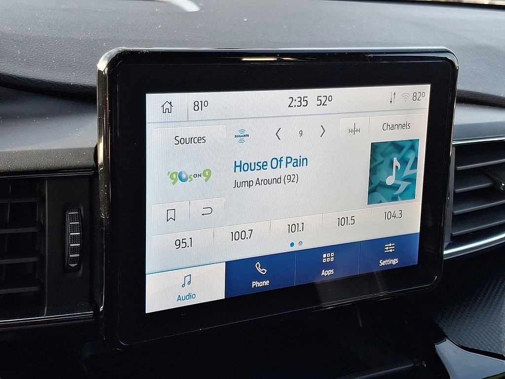 Certified 2022 Ford Explorer ST w/ ST Street Pack image 18