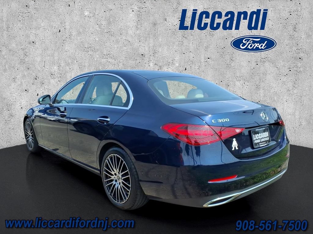 Used 2023 Mercedes-Benz C 300 4MATIC Sedan image 4