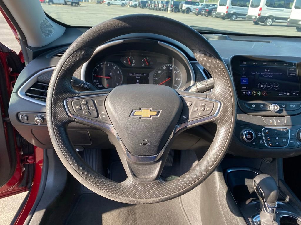 Used 2024 Chevrolet Malibu LT FWD image 17