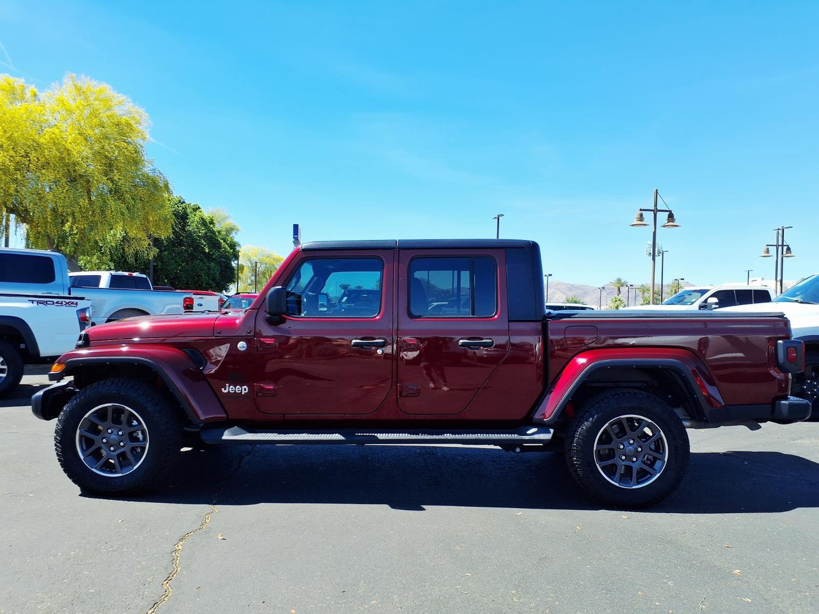 Used 2022 Jeep Gladiator Overland image 6