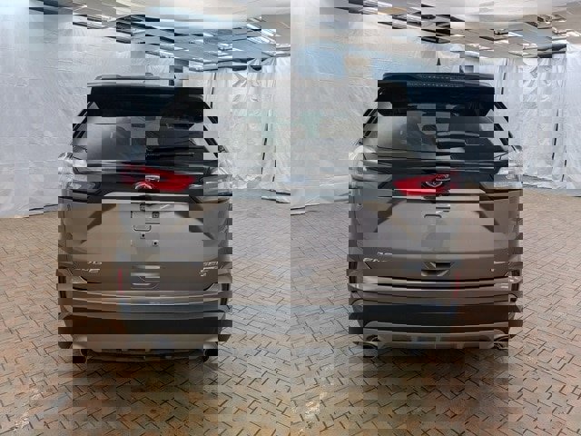 Certified 2019 Ford Edge SEL w/ Equipment Group 201A image 4