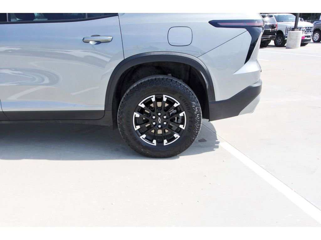 Used 2024 Chevrolet Traverse Z71 AWD/4WD image 32