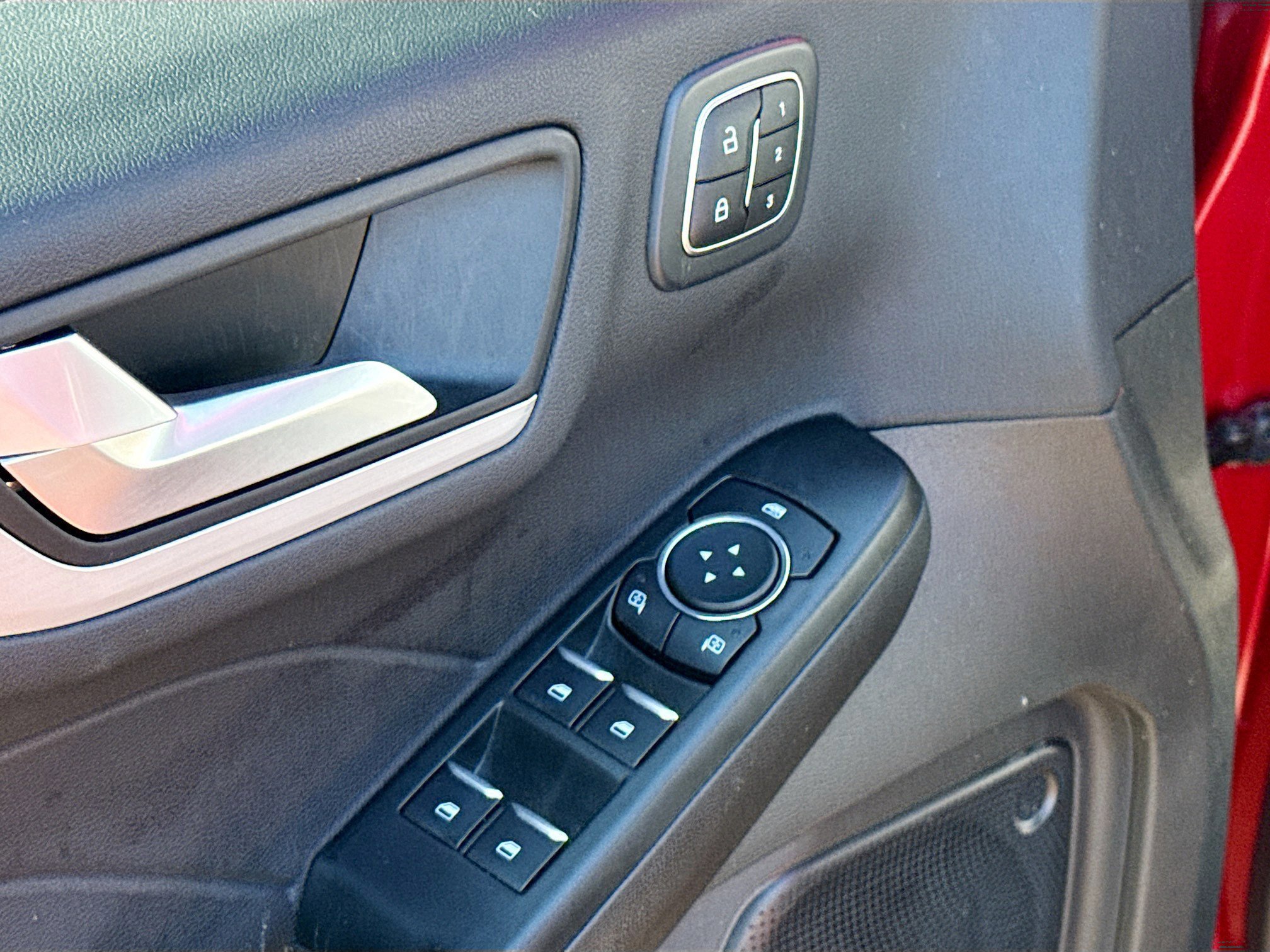 Certified 2023 Ford Escape Platinum image 10