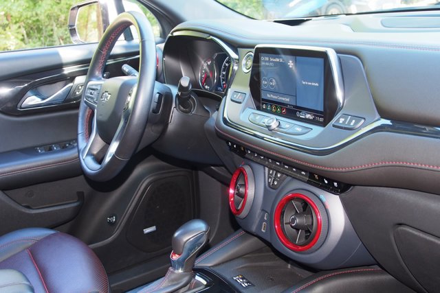 Used 2021 Chevrolet Blazer RS w/ Enhanced Convenience Package AWD/4WD image 10