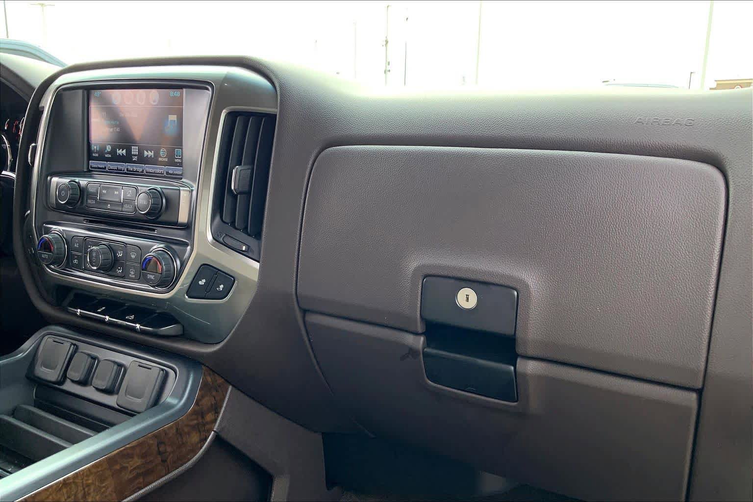 Used 2018 Chevrolet Silverado 1500 LT w/ Texas Edition RWD image 19