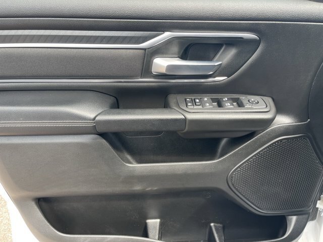 Used 2025 RAM 1500 Big Horn AWD/4WD image 4