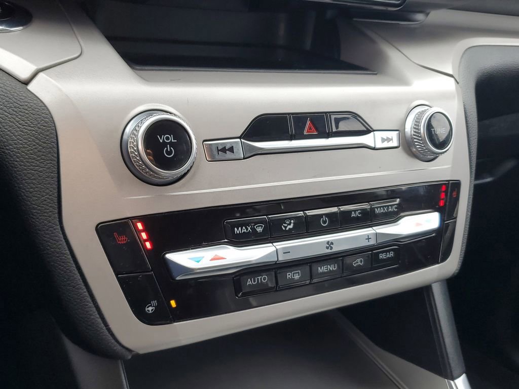 Certified 2023 Ford Explorer XLT w/ Equipment Group 202A image 24