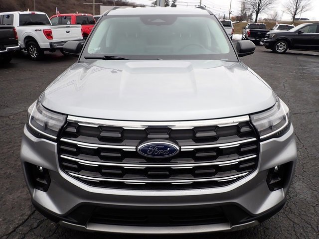 Certified 2025 Ford Explorer Active w/ Active Comfort Package image 8