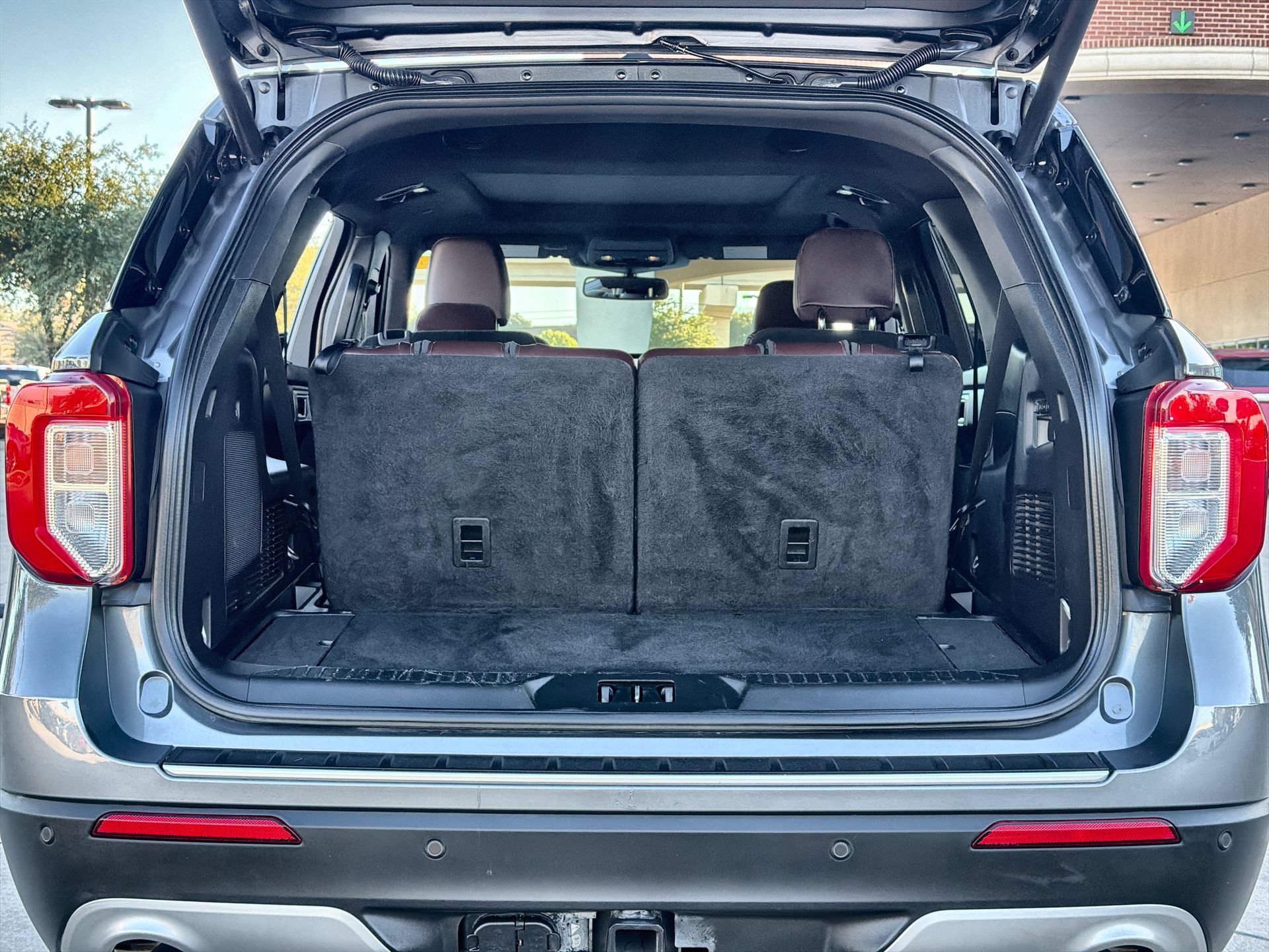 Certified 2023 Ford Explorer Platinum w/ Technology Package RWD image 25