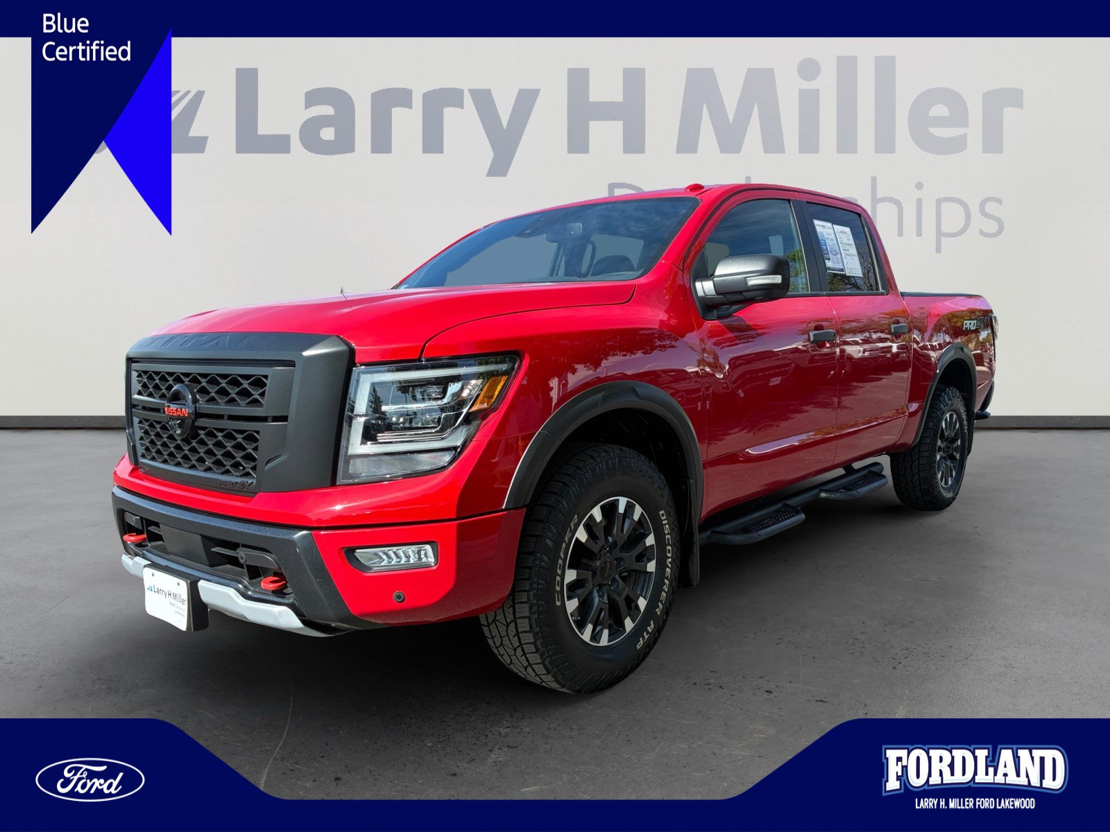 Used 2021 Nissan Titan PRO-4X w/ Pro-4x Convenience Package AWD/4WD image 1