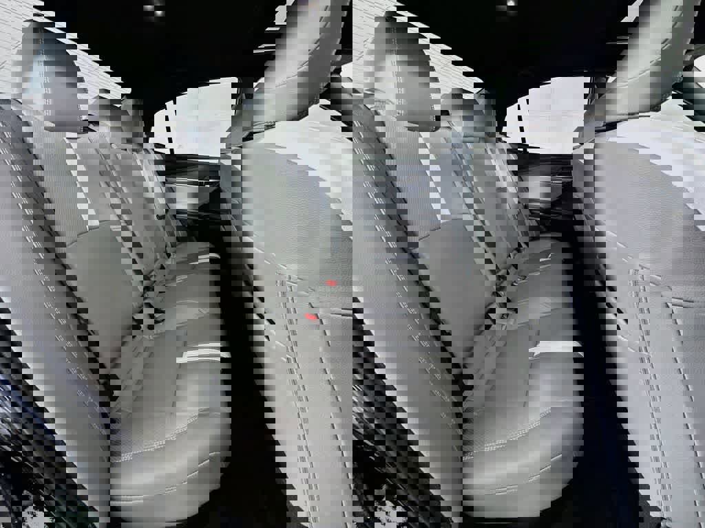 Used 2025 Toyota Camry SE w/ Multimedia Upgrade Package FWD image 32