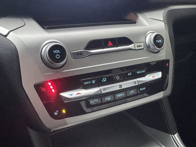 Certified 2021 Ford Explorer XLT w/ Equipment Group 202A image 33