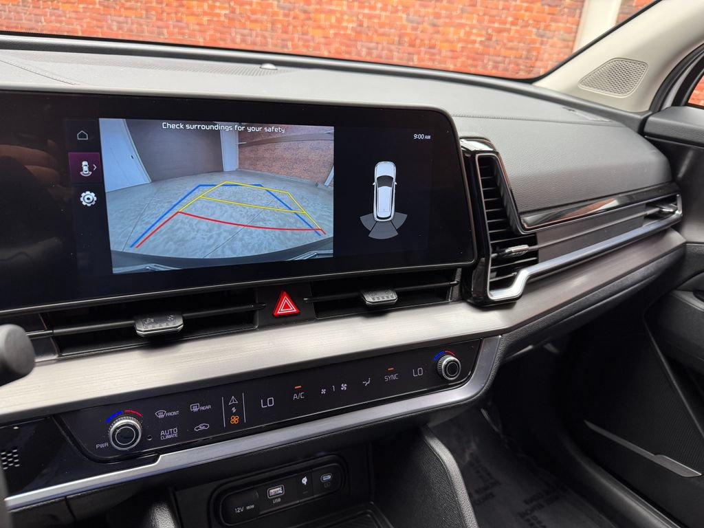 Used 2025 Kia Sportage EX FWD image 21