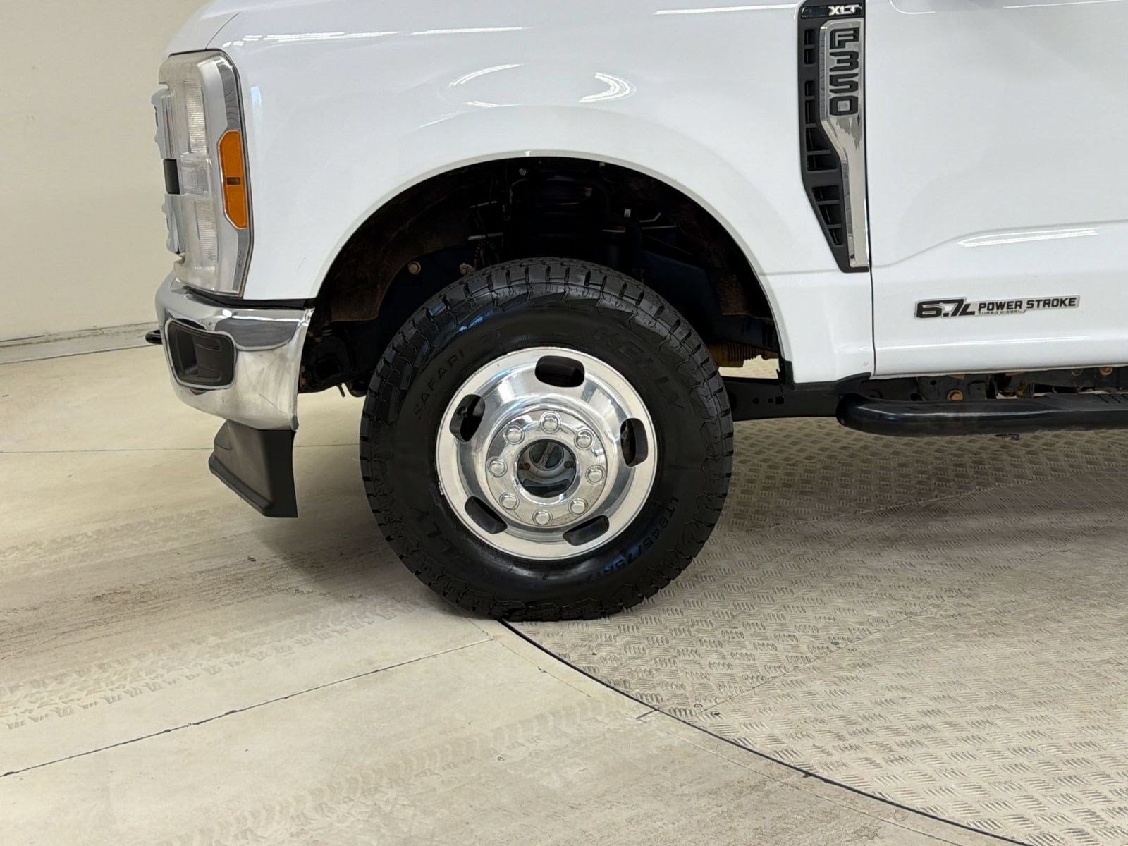 Certified 2023 Ford F350 XLT w/ FX4 Off-Road Package AWD/4WD image 26