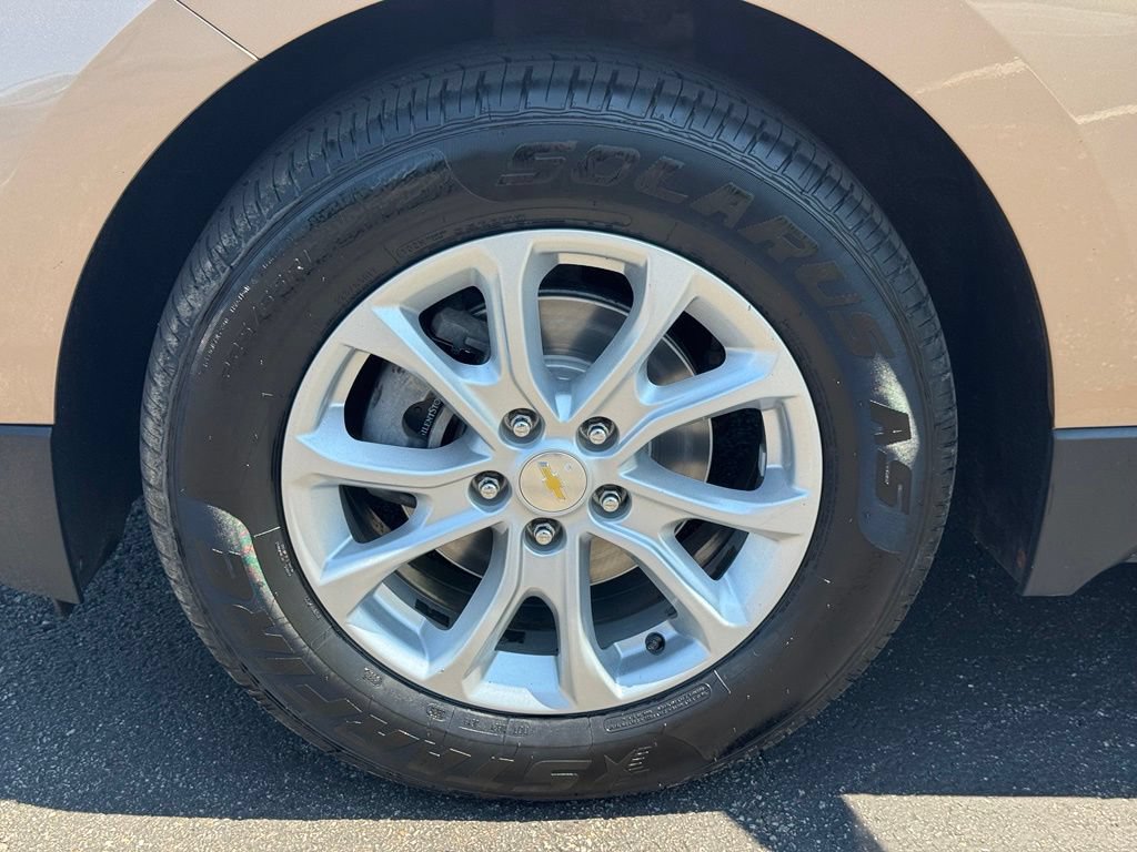 Used 2019 Chevrolet Equinox LT w/ Driver Convenience Package FWD image 44