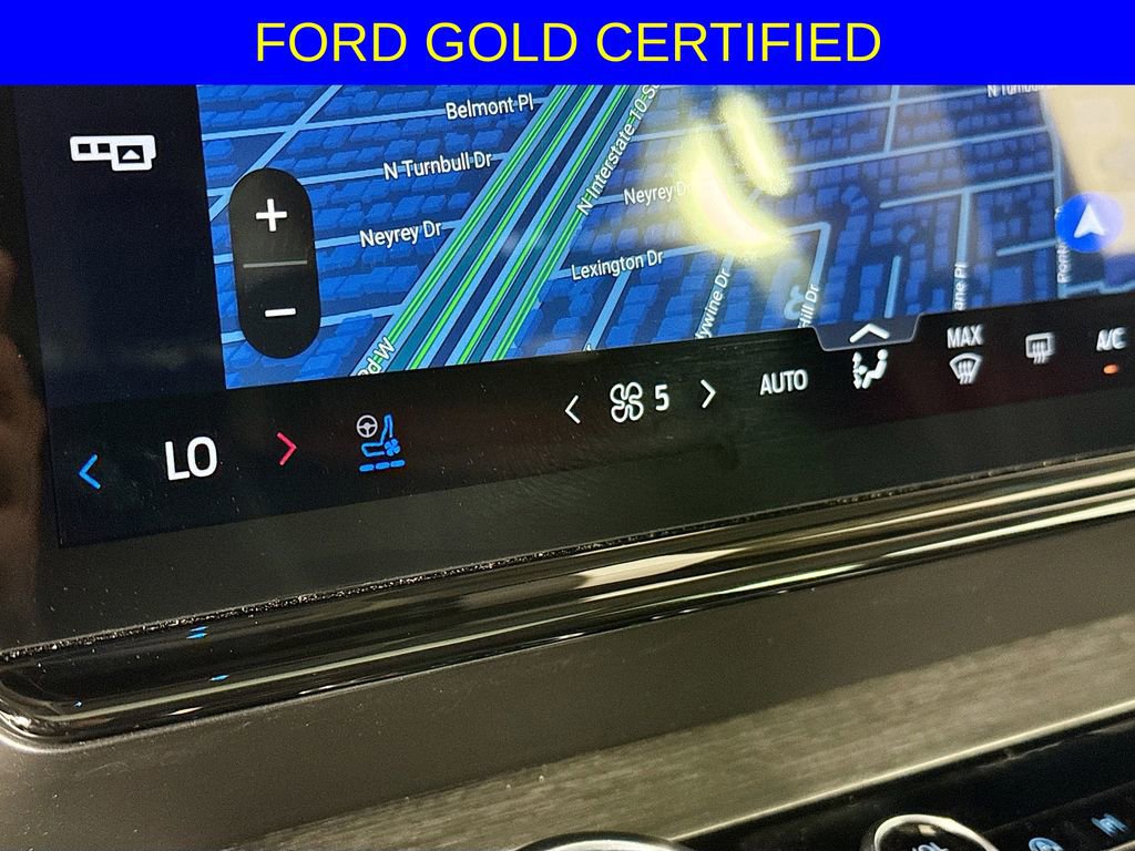 Certified 2025 Ford Expedition Max Platinum image 16
