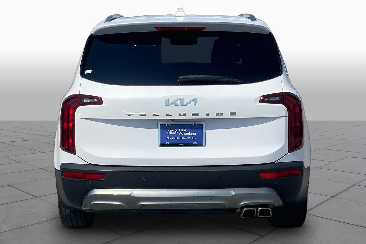 Used 2022 Kia Telluride S FWD image 5