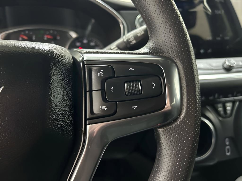 Used 2023 Chevrolet Blazer LT image 23