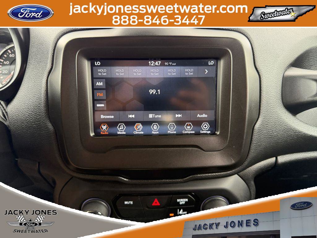 Used 2021 Jeep Renegade Latitude AWD/4WD image 21