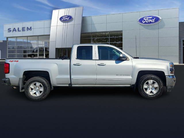 Used 2018 Chevrolet Silverado 1500 LT w/ All Star Edition AWD/4WD image 2